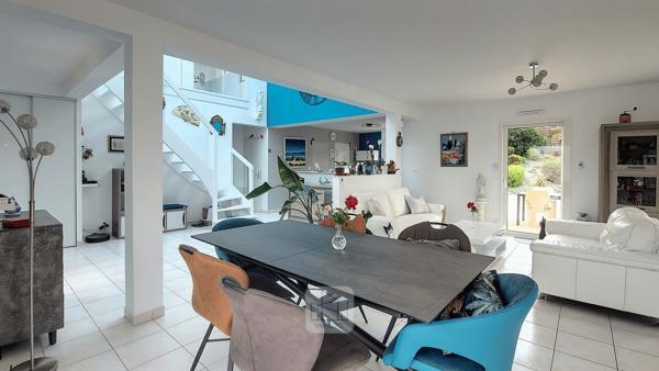 Vertou centre-ville - Superbe maison d'architecte cinq chambres et piscine