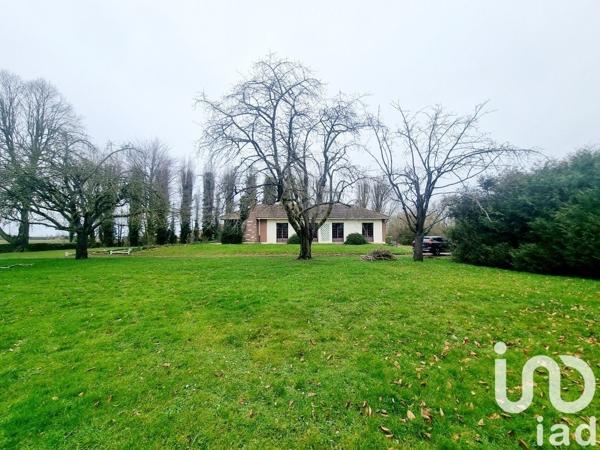 Maison traditionnelle 8 pièces de 155 m² à Nieppe (59850)