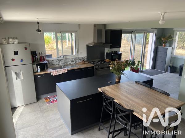 Maison à vendre 5 pièces 123 m² Saint-Gervais-en-Belin