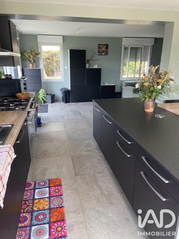 Maison à vendre 5 pièces 123 m² Saint-Gervais-en-Belin