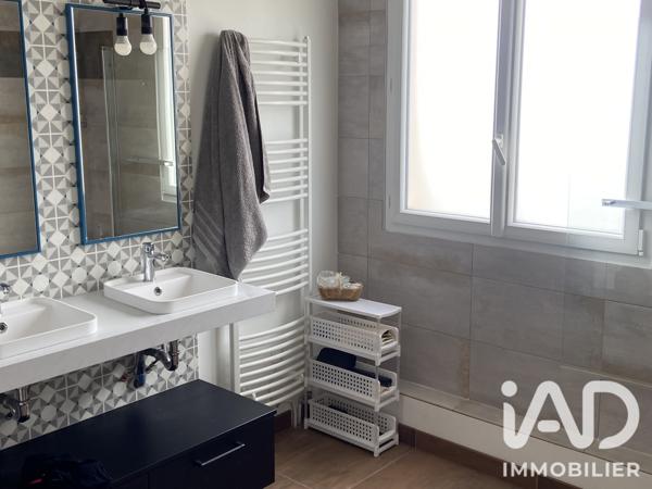 Maison à vendre 5 pièces 123 m² Saint-Gervais-en-Belin