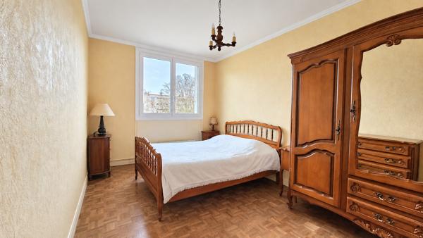 Appartement
         4 pièces
        - 83 m² Exclusivité 189 000 € *