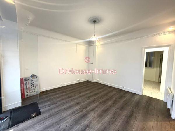 Commerce à louer 4 pièces de 56 m²