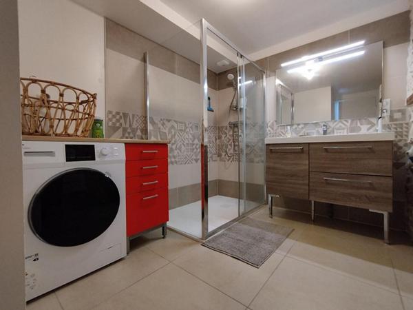 Maison de charme avec grange et dépendance