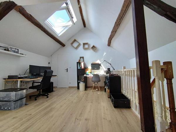 Maison de charme avec grange et dépendance