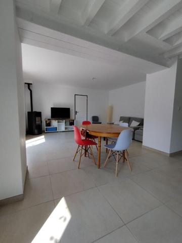 Maison de charme avec grange et dépendance