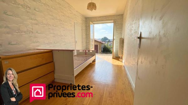 SECTEUR CHARLIEU -  GRANDE MAISON A LA CAMPAGNE