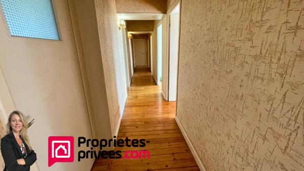 SECTEUR CHARLIEU -  GRANDE MAISON A LA CAMPAGNE