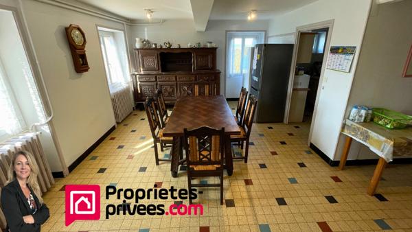 SECTEUR CHARLIEU -  GRANDE MAISON A LA CAMPAGNE