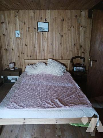 A VENDRE sur la commune d'ESSOYES (Aube), une maison d'habitation, comprenant :
Au rez-de-chau...