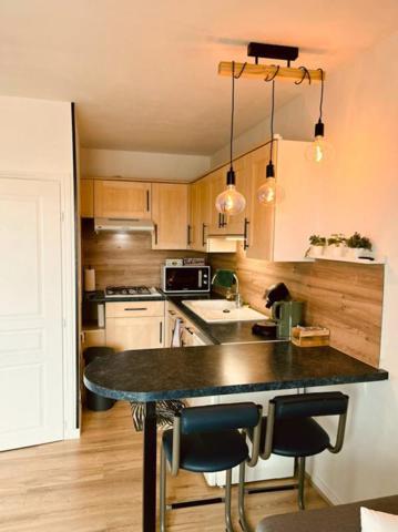 Appartement 2 pièces 30,30 m2 avec balcon et garage fermé