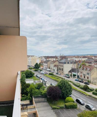 Appartement 2 pièces 30,30 m2 avec balcon et garage fermé