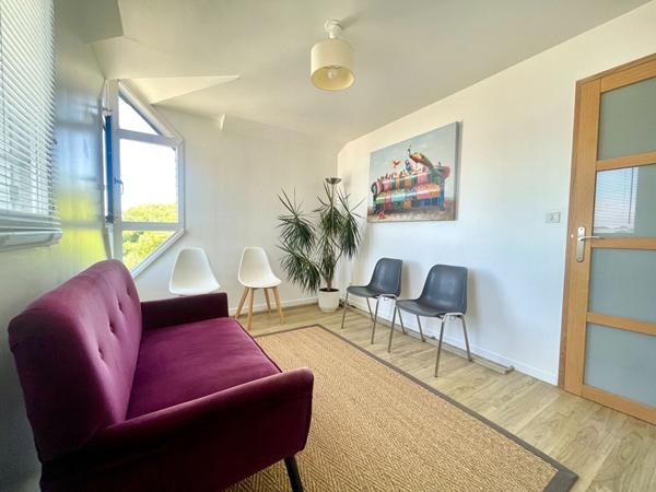 A vendre local professionnel à Vannes situé dans un secteur très prisé - LA GARENNE