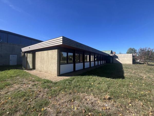 Immeuble à vendre 265 500 € Saint-Martial-d'Artenset 4 405 m² DPE