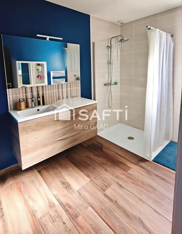 Maison plain pied T5 de 2020 sur 650m2 de terrain , piscine et garage 55m2