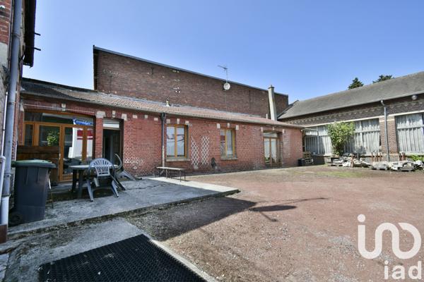 Maison à vendre 6 pièces 195 m² Tricot