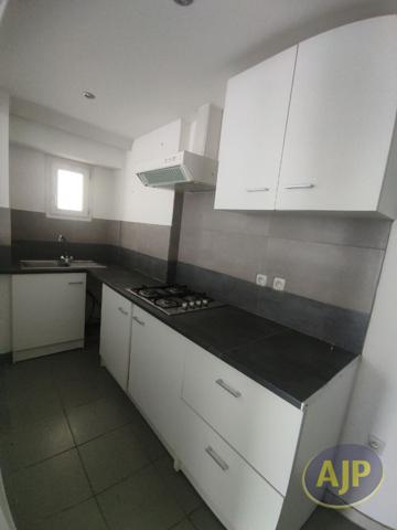 Location appartement Castelnau De Medoc : 438 € - AJP Pauillac Immobilier