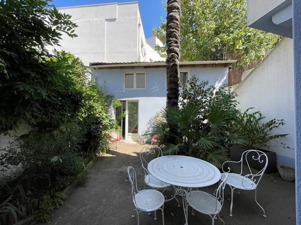 Maison Nantes 6 pièce(s) 126.37m² + studio 14.7m²