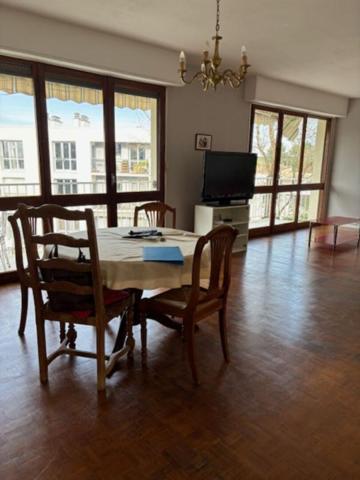 33110 LE BOUSCAT CENTRE APPARTEMENT T5 95 m2 AVEC GARAGE