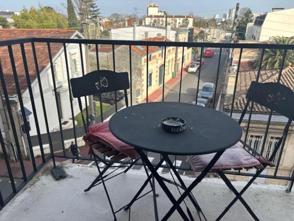 33110 LE BOUSCAT CENTRE APPARTEMENT T5 95 m2 AVEC GARAGE