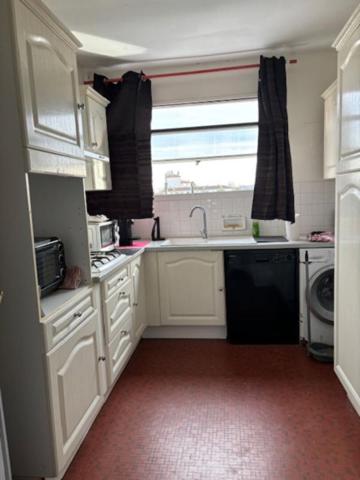 33110 LE BOUSCAT CENTRE APPARTEMENT T5 95 m2 AVEC GARAGE