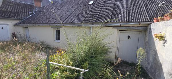 MAISON DE BOURG A RENOVER