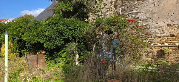 MAISON DE BOURG A RENOVER