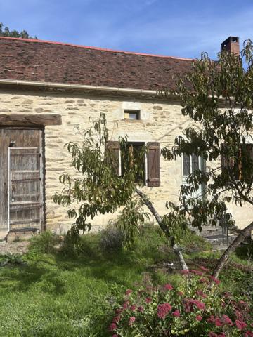 Bellenaves – Ferme authentique sur un terrain de 1,8 hectare Bellenaves (03330)