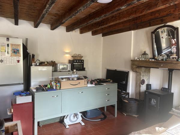 Bellenaves – Ferme authentique sur un terrain de 1,8 hectare Bellenaves (03330)