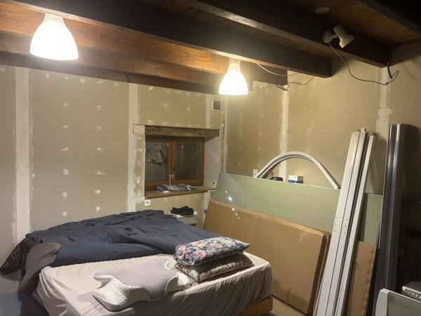 Bellenaves – Ferme authentique sur un terrain de 1,8 hectare Bellenaves (03330)