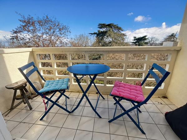 Appartement 3 pièces à Palaiseau - Double balcon et bon état général
