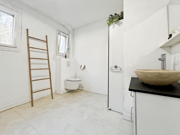 Appartement 3 pièces à Palaiseau - Double balcon et bon état général