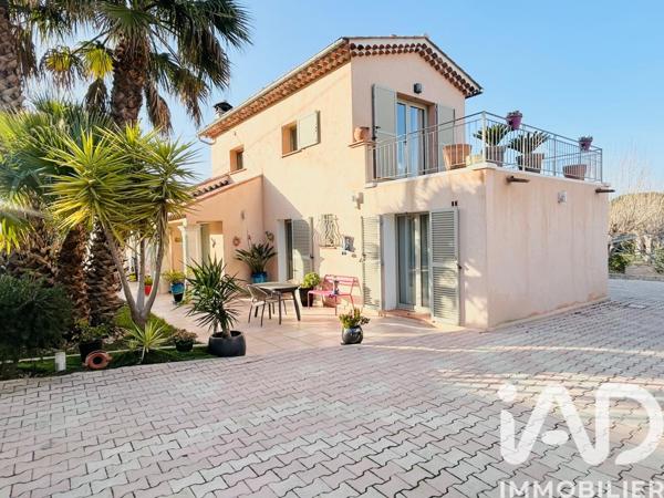 Maison à vendre 6 pièces 147 m² Fréjus