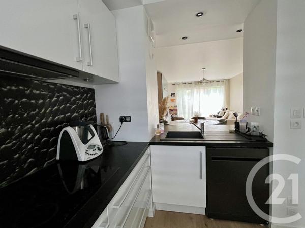 Appartement F3 à vendre  3 pièces - 64 m 2   MELESSE  - 35