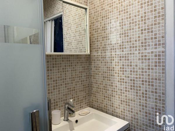 Location appartement 2 pièces 30 m² Paris 18