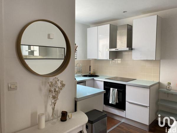 Location appartement 2 pièces 30 m² Paris 18