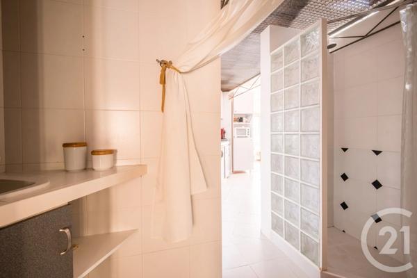 Appartement F2 à vendre  2 pièces - 63,80 m 2   VILLEFRANCHE SUR MER  - 06