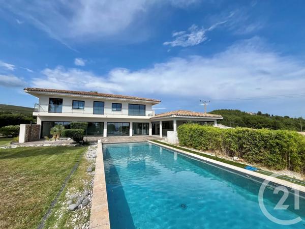 Maison à vendre  6 pièces - 240 m 2   LA CADIERE D AZUR  - 83