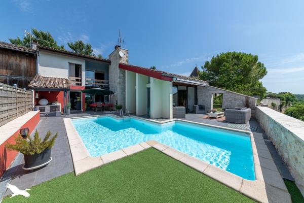 Maison 255 000 € Puymirol 4 p 205 m² DPE D
