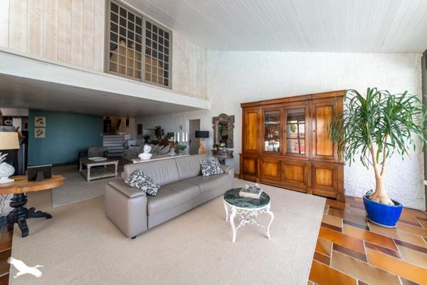 Maison 255 000 € Puymirol 4 p 205 m² DPE D