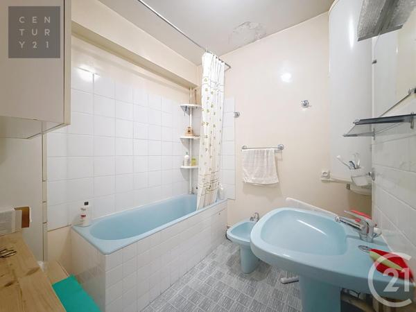 Appartement F4 à vendre  4 pièces - 82 m2 TROYES - 10