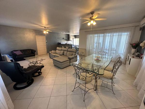 EXCLUSIVITE ISTRES - MURS COMMERCIAUX LIBRES avec LOGEMENT + TERRAIN CONSTRUCTIBLE, 625 m²