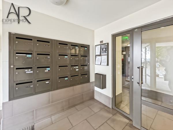 Villeneuve-la-Garenne (92390) T3 - VILLENEUVE-LA-GARENNE - BALCON - CAVE - PARKING