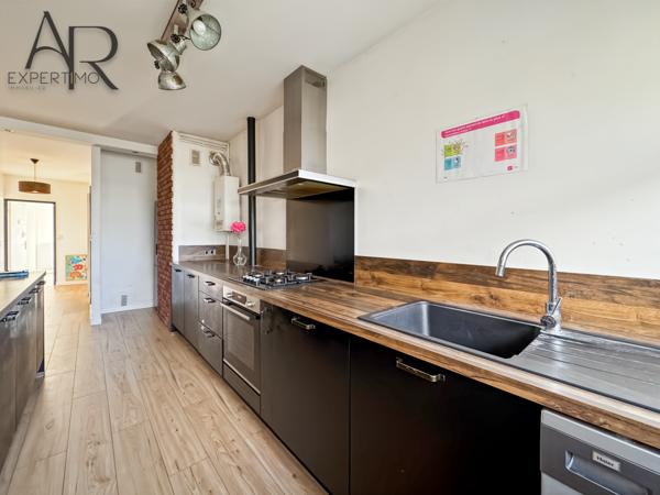 Villeneuve-la-Garenne (92390) T3 - VILLENEUVE-LA-GARENNE - BALCON - CAVE - PARKING