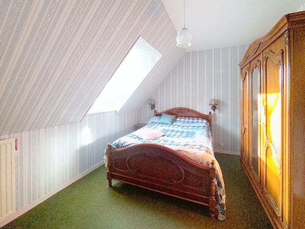 À VENDRE - Charmante maison à fort potentiel avec jardin et vue dégagée - Plérin