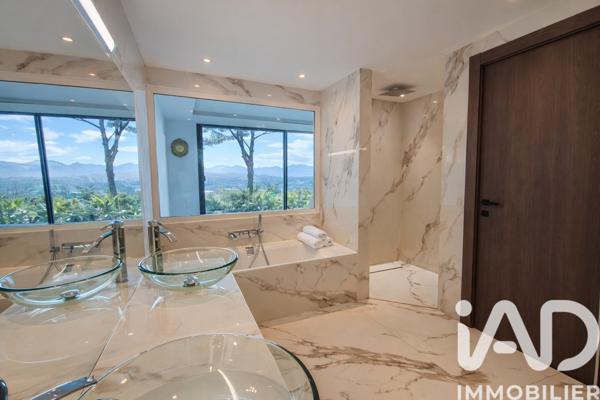 Maison à vendre 8 pièces 389 m² Mougins