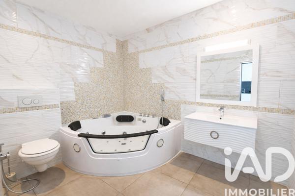Maison à vendre 8 pièces 389 m² Mougins