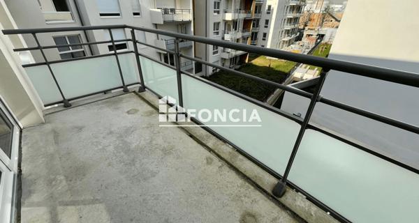 Location Appartement 2 pièces 39.73 m² - Rouen 76100