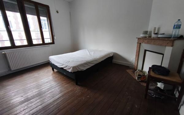 Maison à vendre    2 pièces •  Péronne