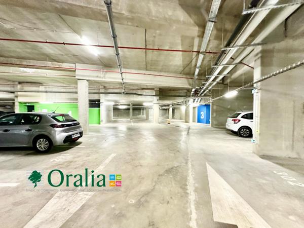 Parking · Location Bordeaux (33100)